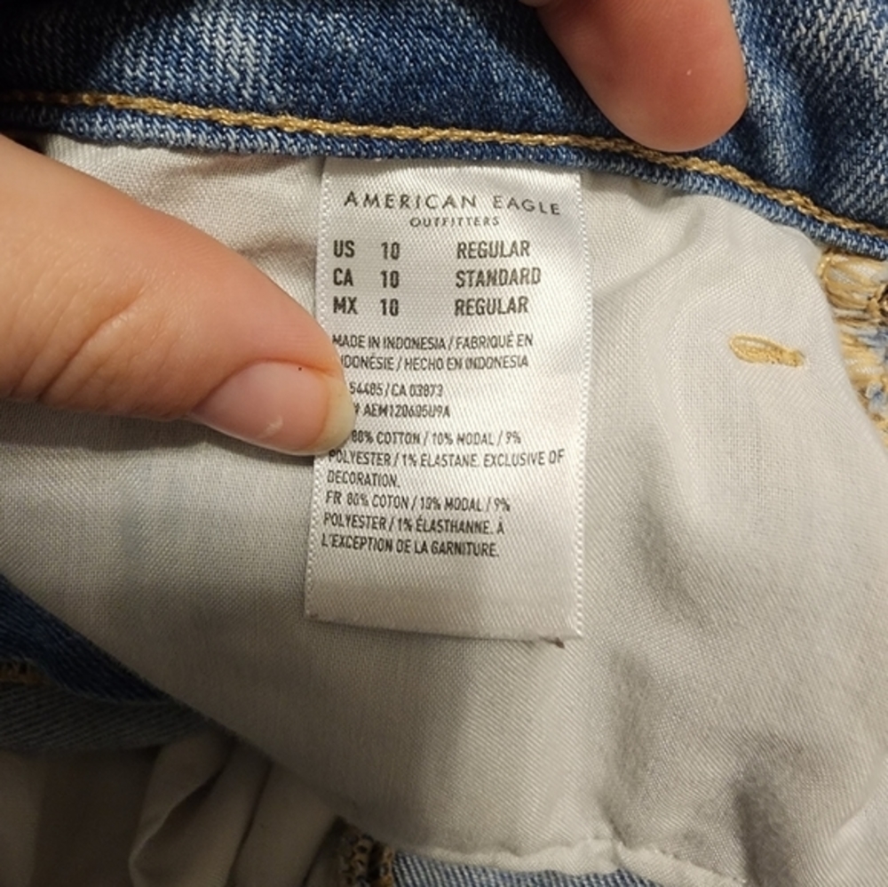 American Eagle Outfitters Light Blue Straight Leg Jeans - Picture 7 of 8